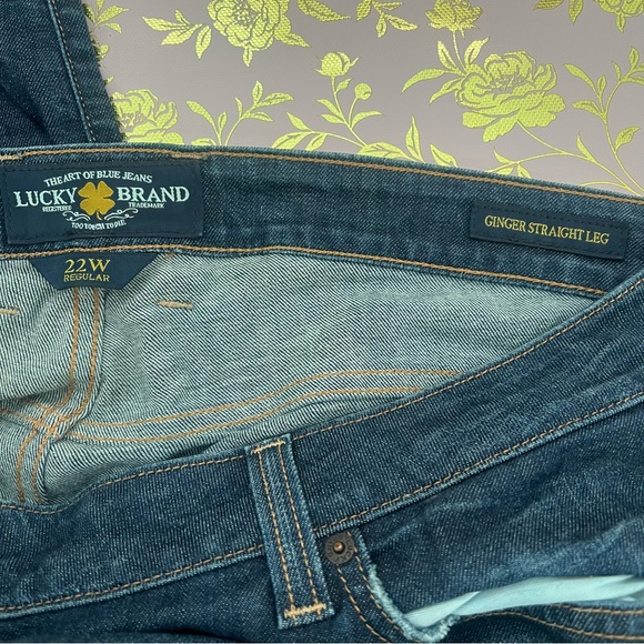 Lucky Brand Straight Leg Jeans 🐈‍⬛😎 - Picture 5 of 6